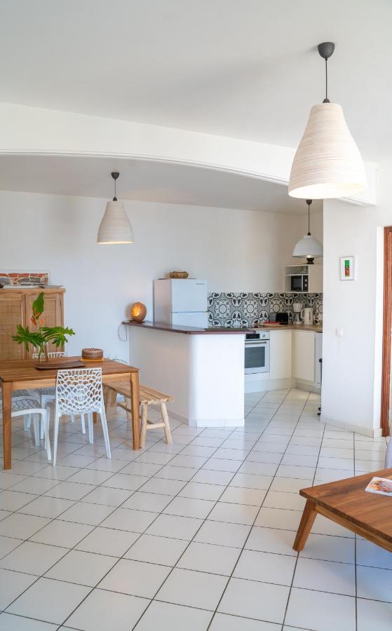 Roches Percees *** Villa Terre-De-Haut Exterior photo